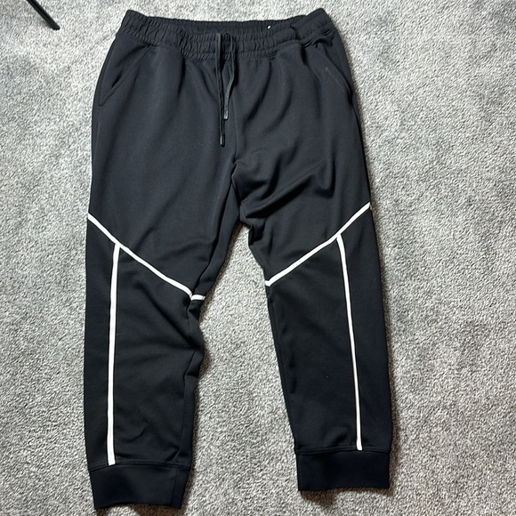 Sports illustrated men’s joggers - Picture 5 of 6